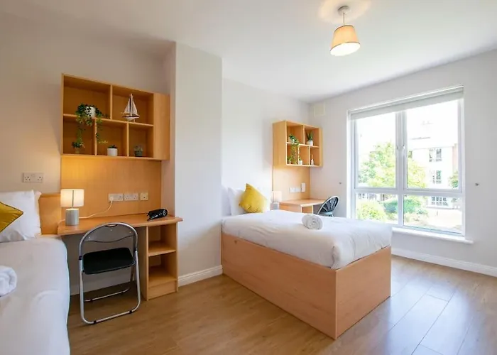 74 - 4 Bed Townhouse With Parking By Shortstays Prázdninový dům *