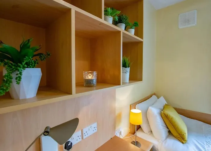 74 - 4 Bed Townhouse With Parking By Shortstays Prázdninový dům Galway