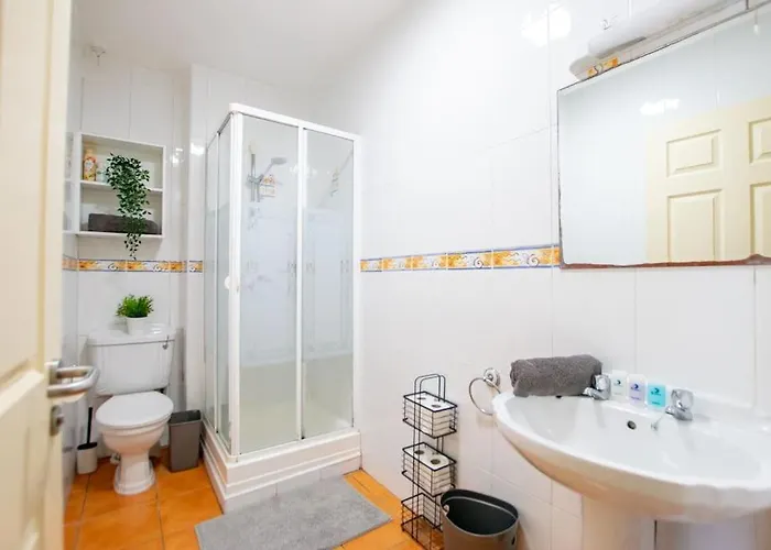 74 - 4 Bed Townhouse With Parking By Shortstays ゴールウェイ