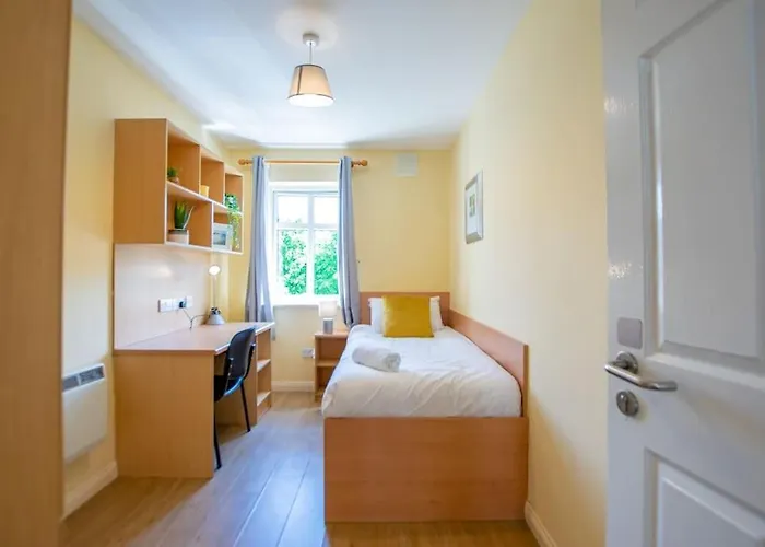 74 - 4 Bed Townhouse With Parking By Shortstays * ゴールウェイ